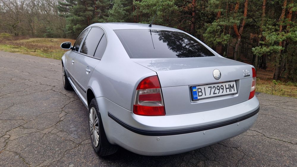 Автомобиль Skoda Superb