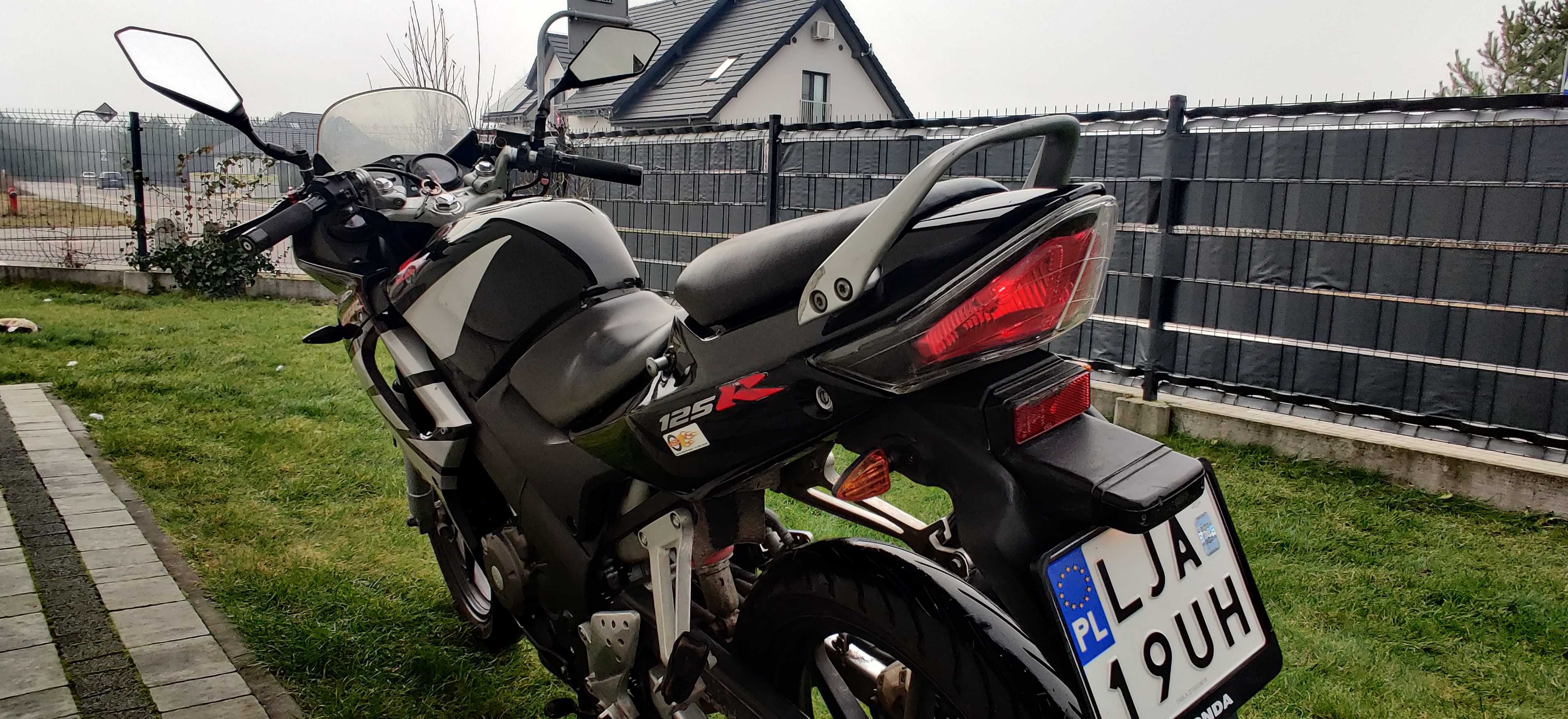 Honda Cbr125r super stan!