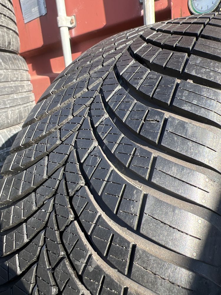 *Opona Goodyear 225/55/18 pojedynka super stan