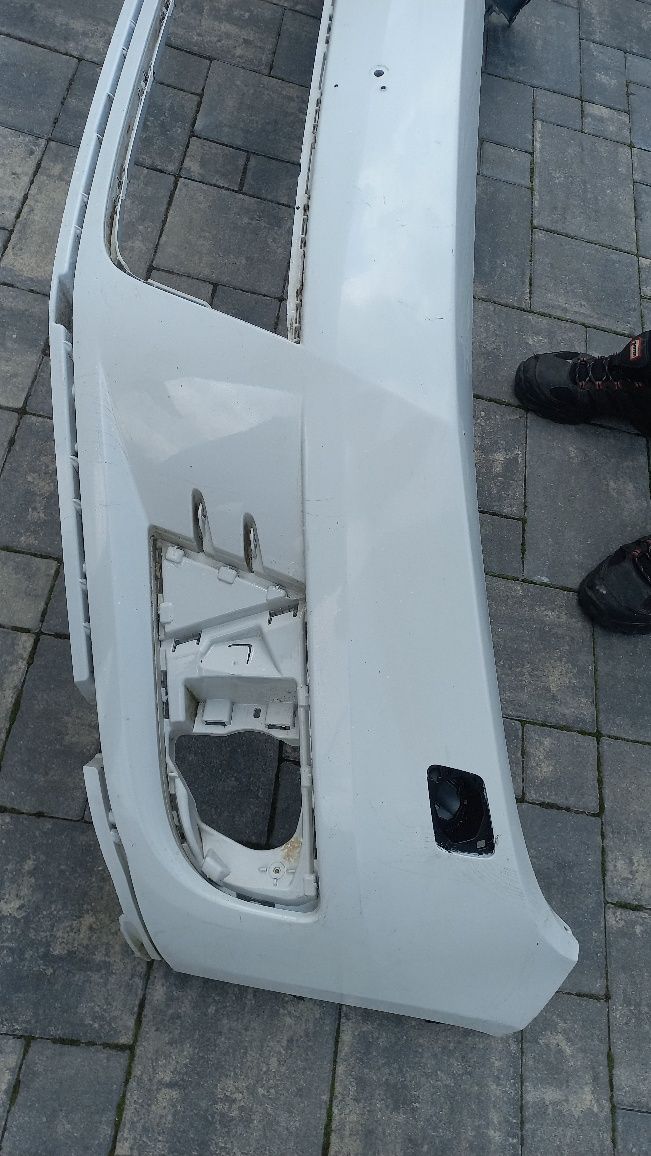 Vw  tiguana 5n0 11-16 zderzak przód przedni bialy spryski lb9a