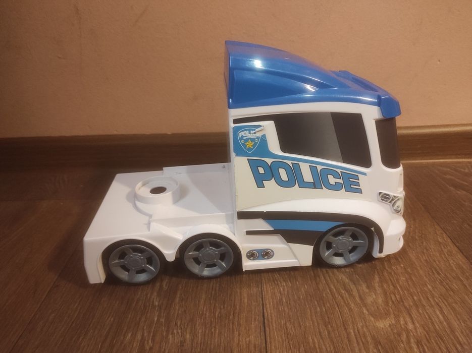 фура поліцейська автовоз машина грузовик