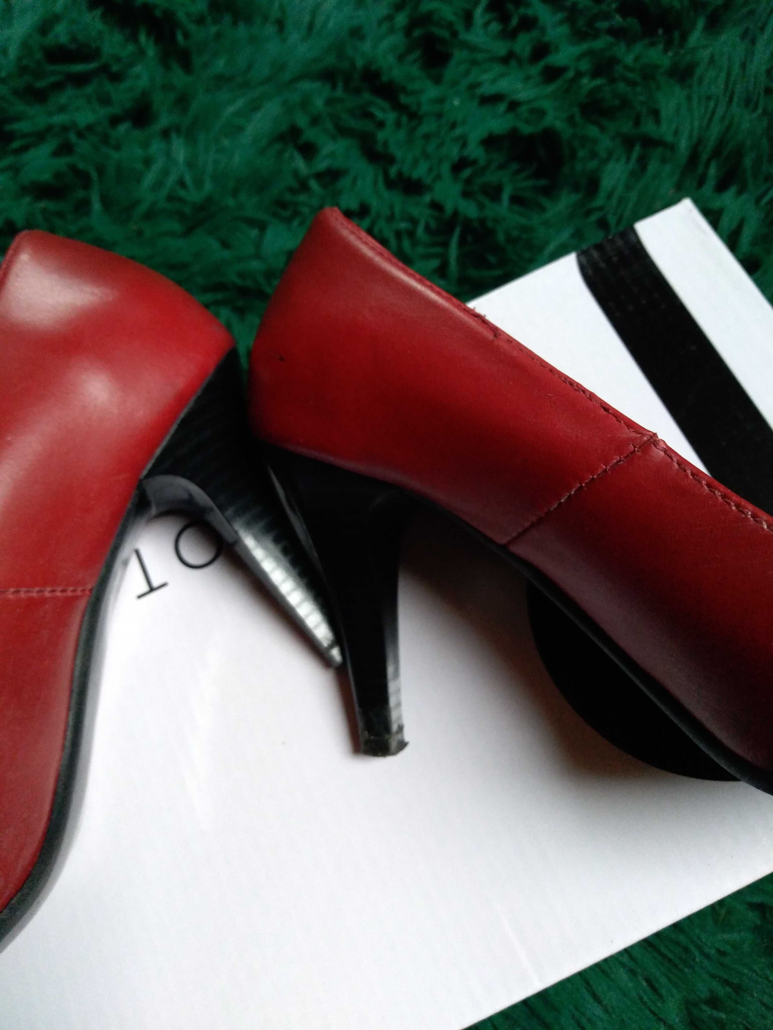 pantofle damskie czerwone. 38