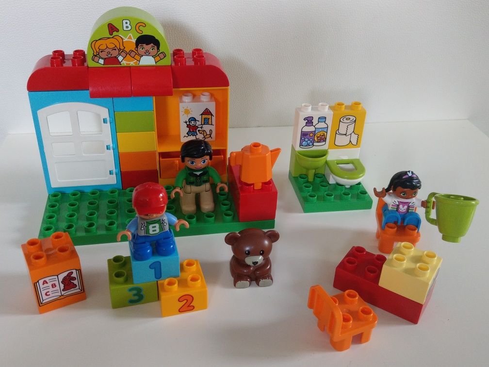 Lego duplo 10833 przedszkole 2-5 lat