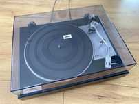 Gramofon Yamaha YP-211