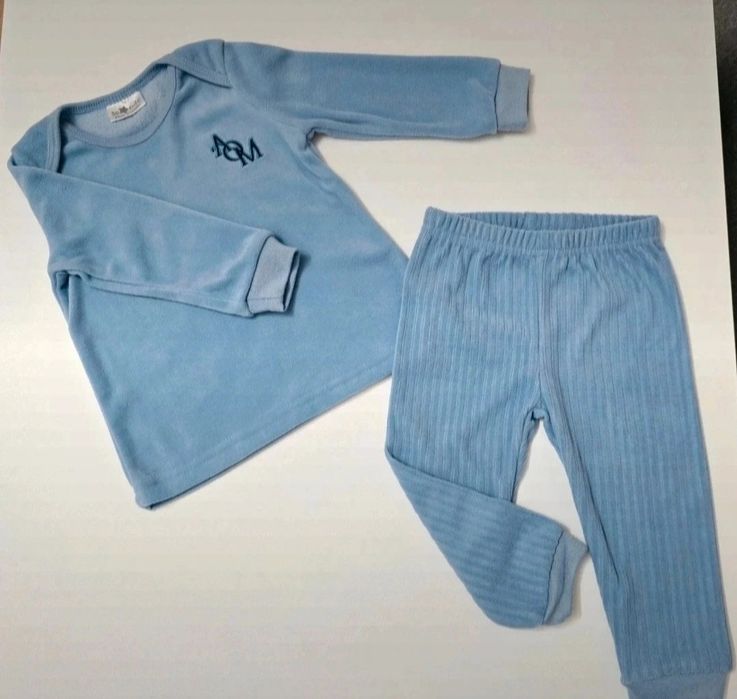 Ocieplana piżama w kolorze baby blue rozmiar 80
