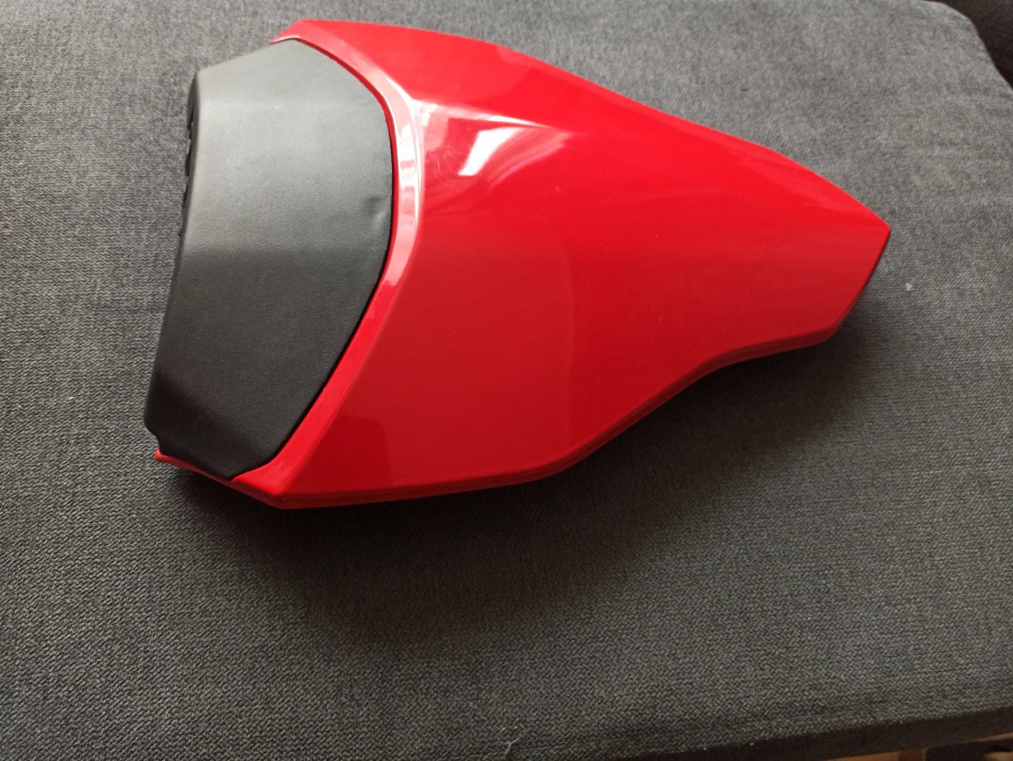 Ducati Streetfighter 848/1098/1098s nakładka siedzenie pasażera kanapa