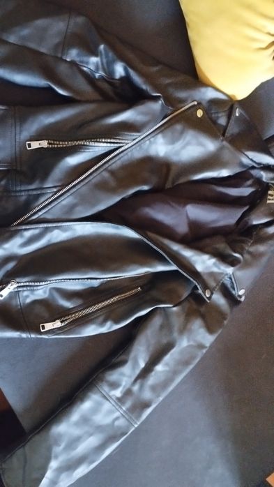 Blusão preto couro Zara