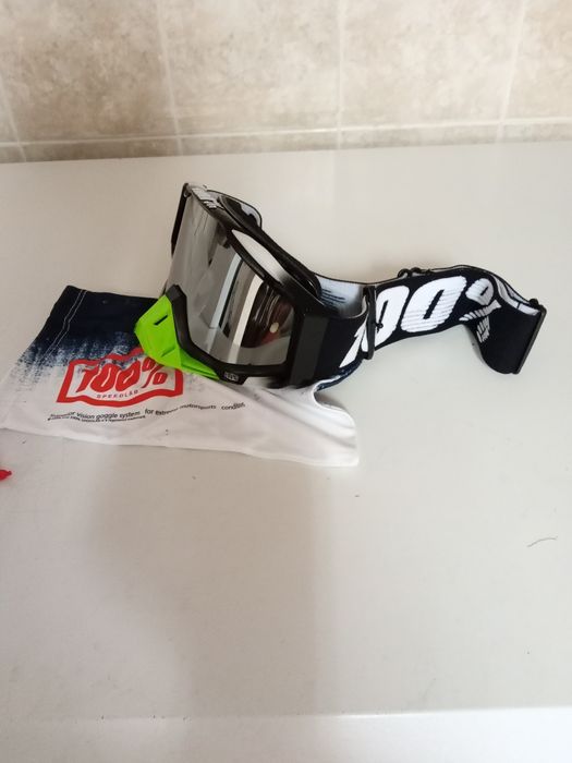 Equipamentos, luvas e óculos motocross