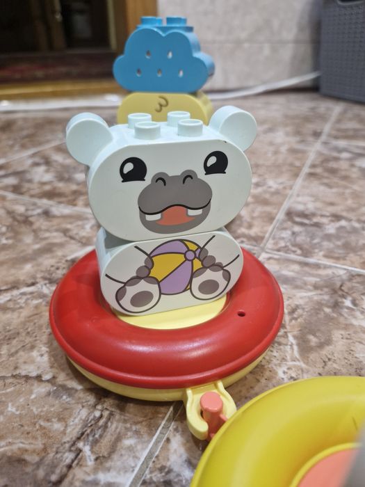 Конструктор LEGO DUPLO My First Веселе купання: Плаваючий потяг