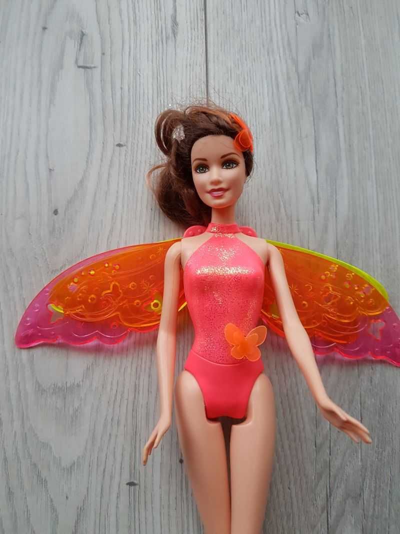 LALKA BARBIE Wróżka NORI Tajemnicze Drzwi BLP26