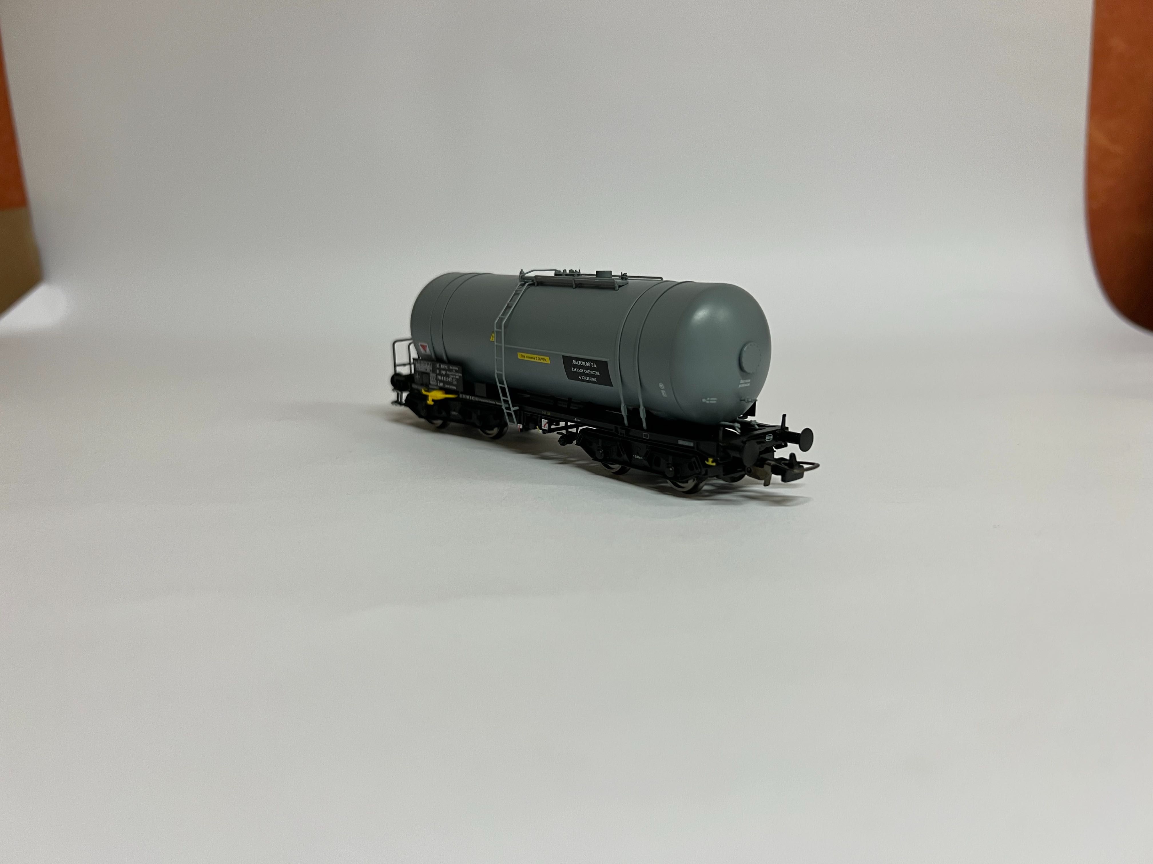 Wagon towarowy cysterna Zaes Baltkolor S.A. PKP, PIKO 58452