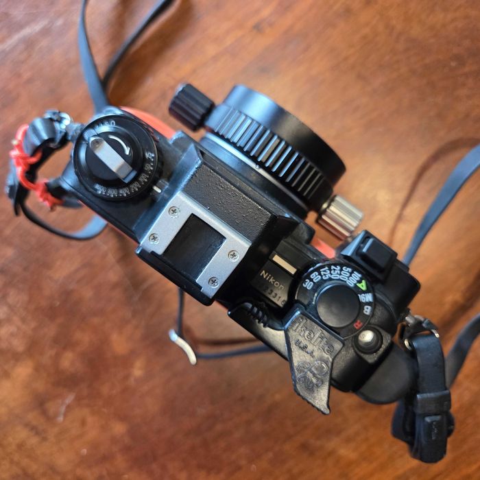 Nikonos “V” - Câmara subaquática de 35mm