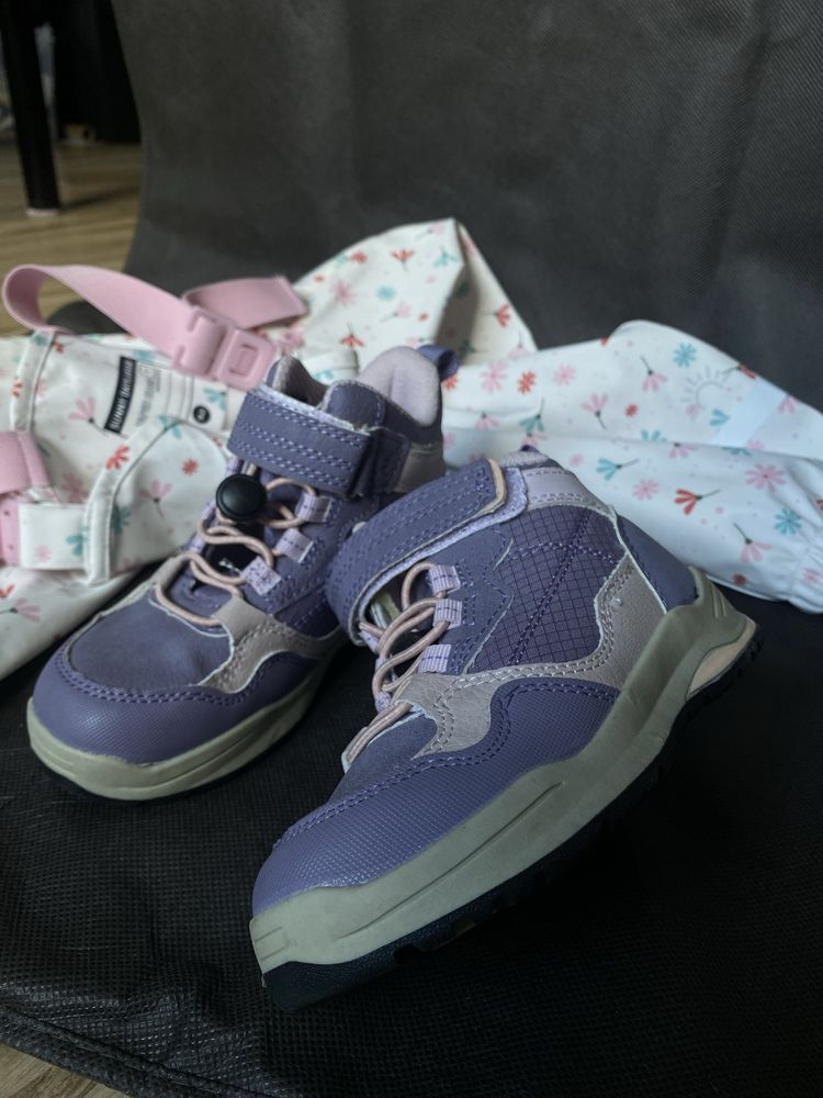 Parka calcas botas e gorro orelhas pop-up neve