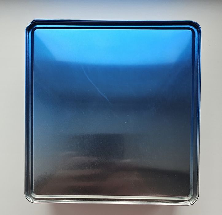 Металева коробка 21,5×20,5×11,5см