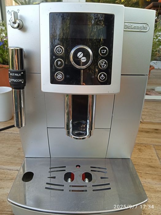 Кавоварка Delonghi cappuccino