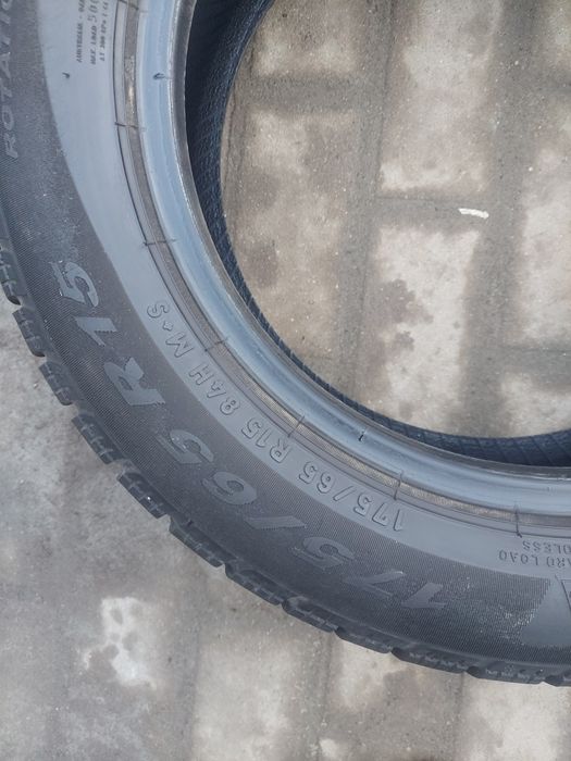 4x opony zimowe 175 65 R15 84HPirelli Winter snow Control