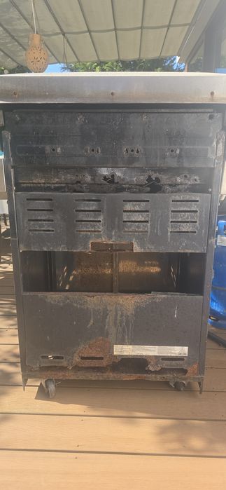 Grill gazowy charbroil zw stali nierdzewnej 5 palników