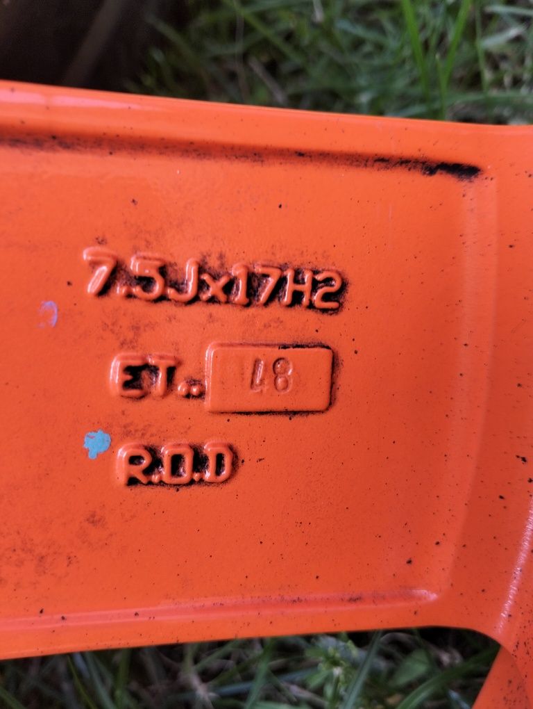 Продам диски с резиной на 17