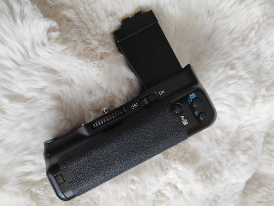 Grip Meike MK-550D do Canon EOS 550D 600D  650D i 700D