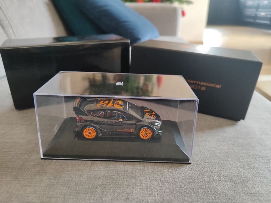 Model Ford Fiesta WRC Year od the Dog Nurnberg Toy Fair Limited  1of99