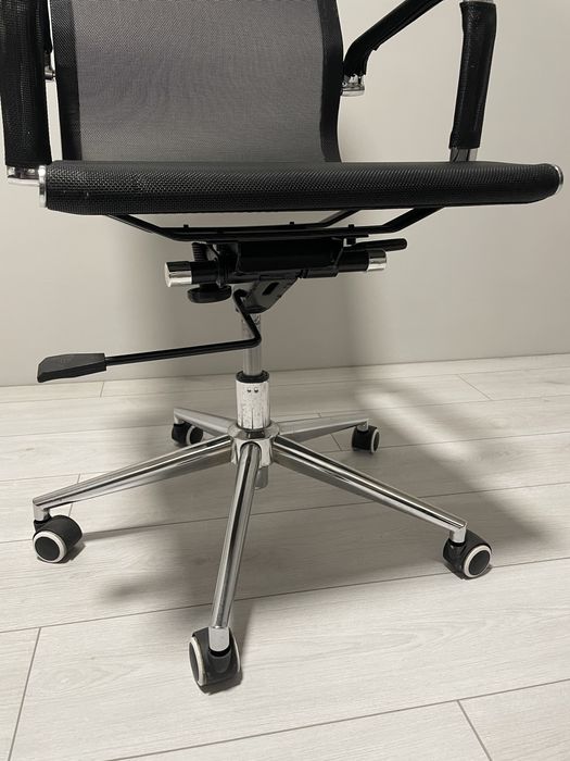 Крісло офісне АКЛАС Міраж PB Tilt XY-8112 Чорний