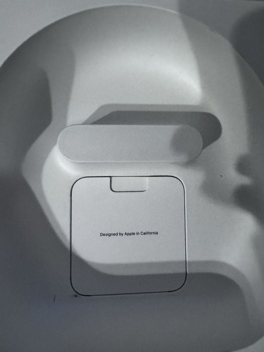AirPods Max 1 gen biale z dowodem zakupu
