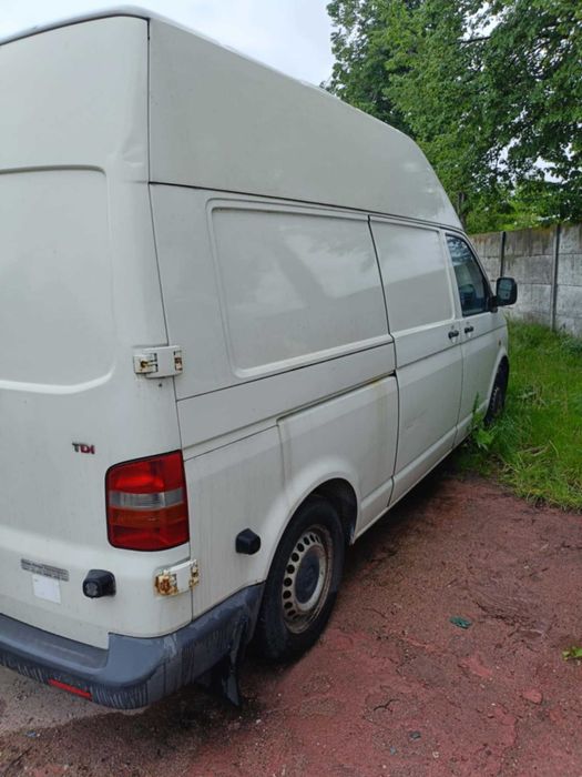 Sprzedam Volkswagen Transporter T5 2006