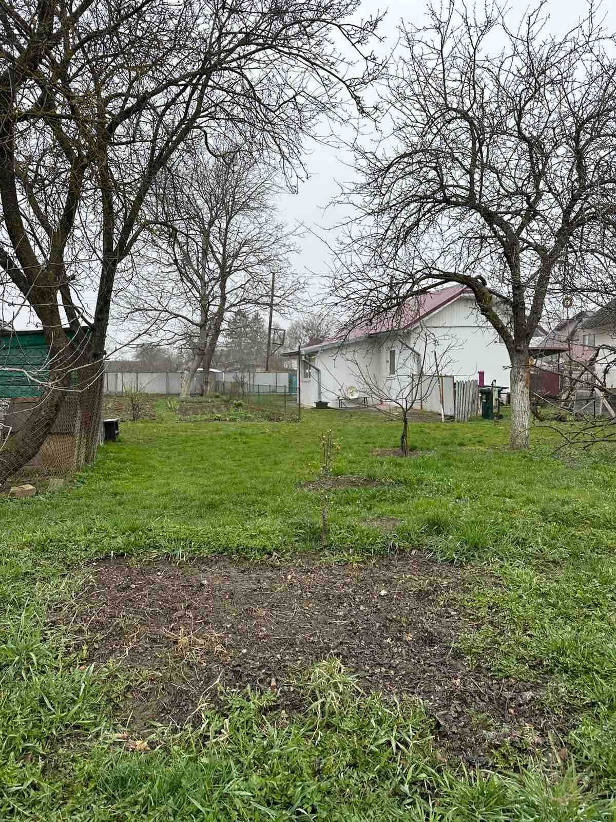 Гарна ділянка під будівництво з комунікаціями р-н МЕТРО Вовчинець