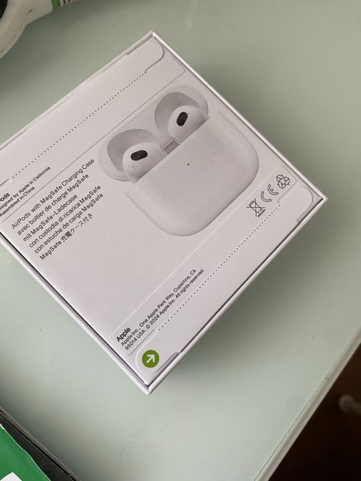 3rd generation AirPods63823843532035121