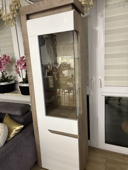 Witryna z Agata Meble