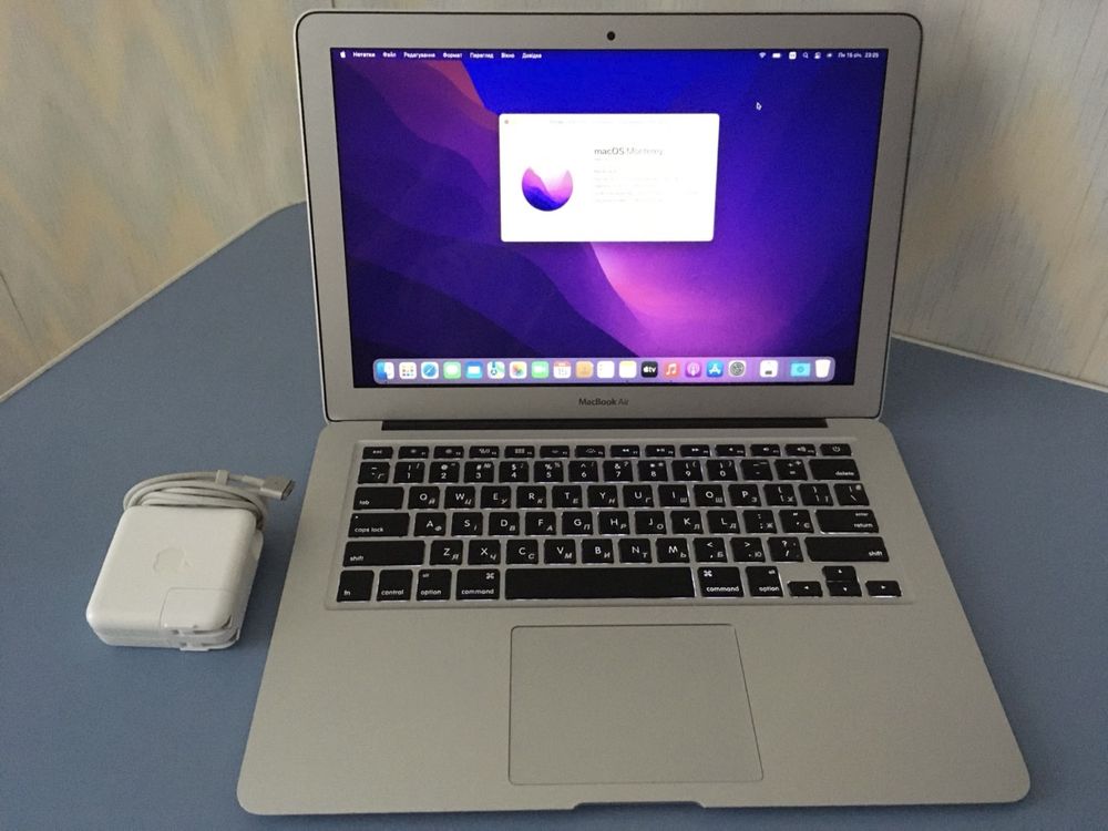 Apple MacBook A1466 2015 / i7 2.2 / SSD 8Gb / 256Gb