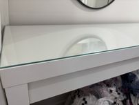 Toaletka IKEA MALM ze szklanym blatem