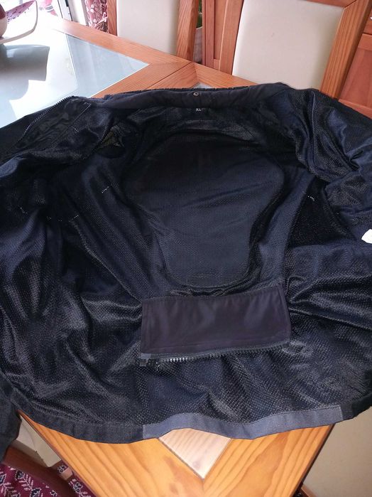 Vendo casaco XL de mota  com 2 forros (chuva e inverno)    ABS