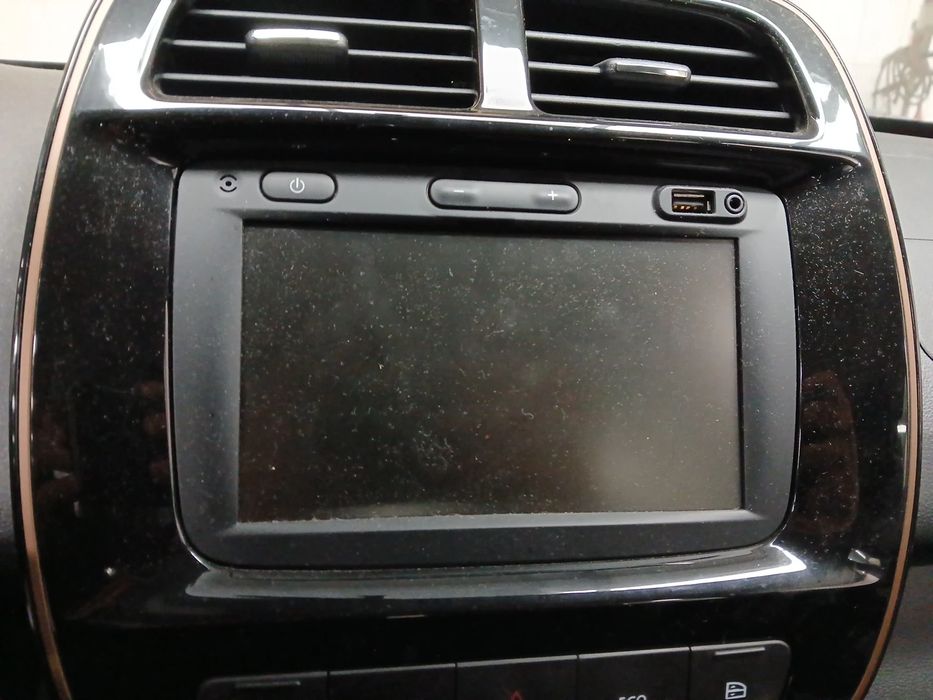 Rádio / auto-rádio DACIA Spring