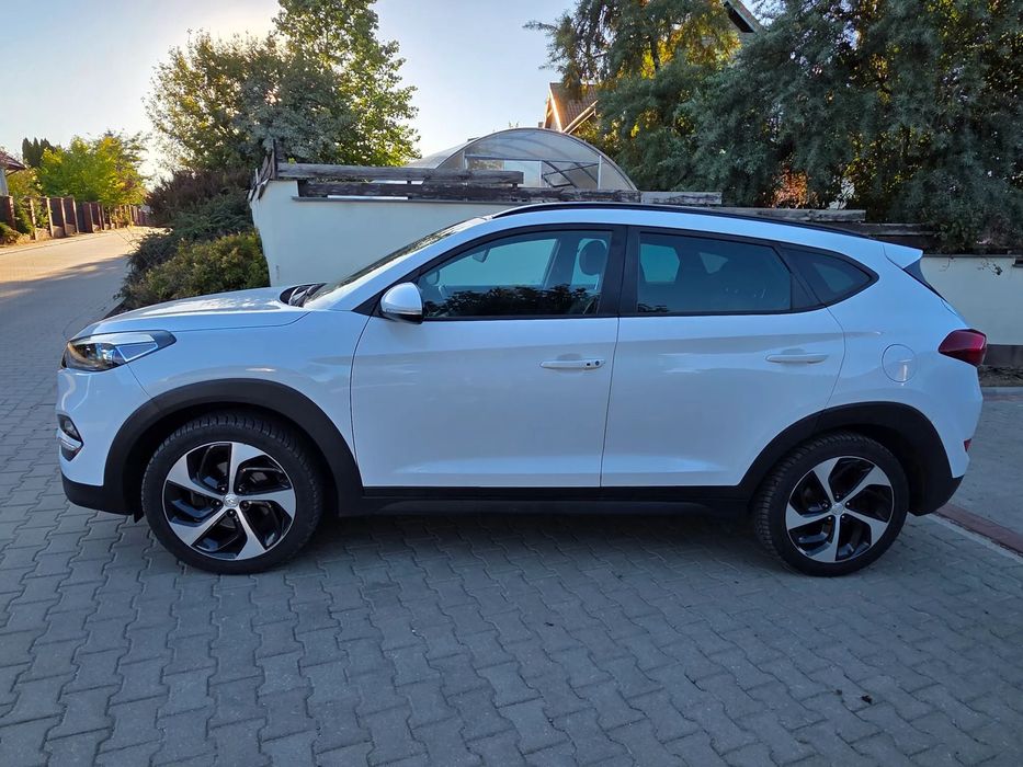 Hyundai Tucson 1.6T, 177KM, automat, Bi-Ledy, szklany dach, kamera, bezwypadkowy