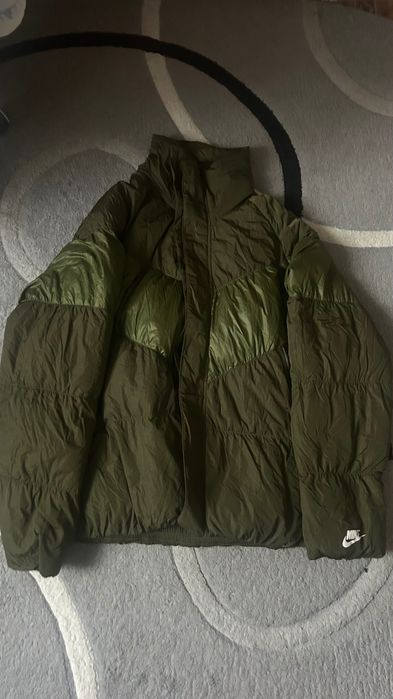 Зимова куртка Nike