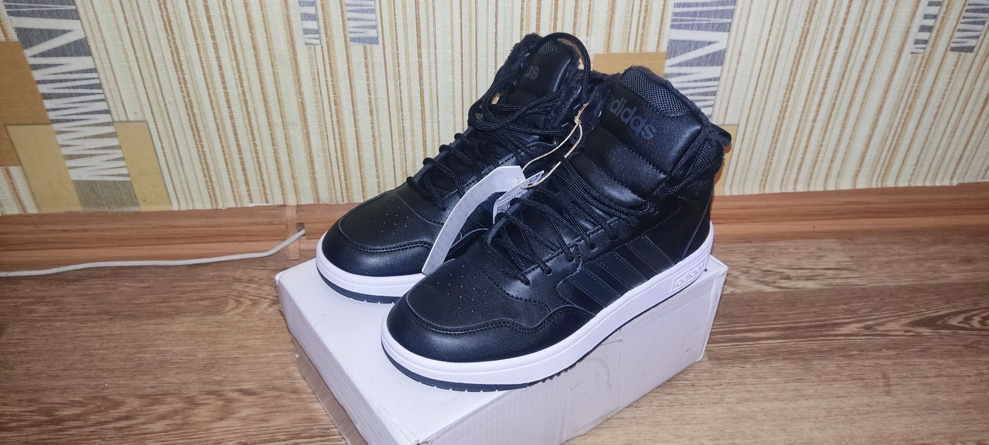 Кеды высокие Adidas Hoops 3.0 mid wtr 39 размер