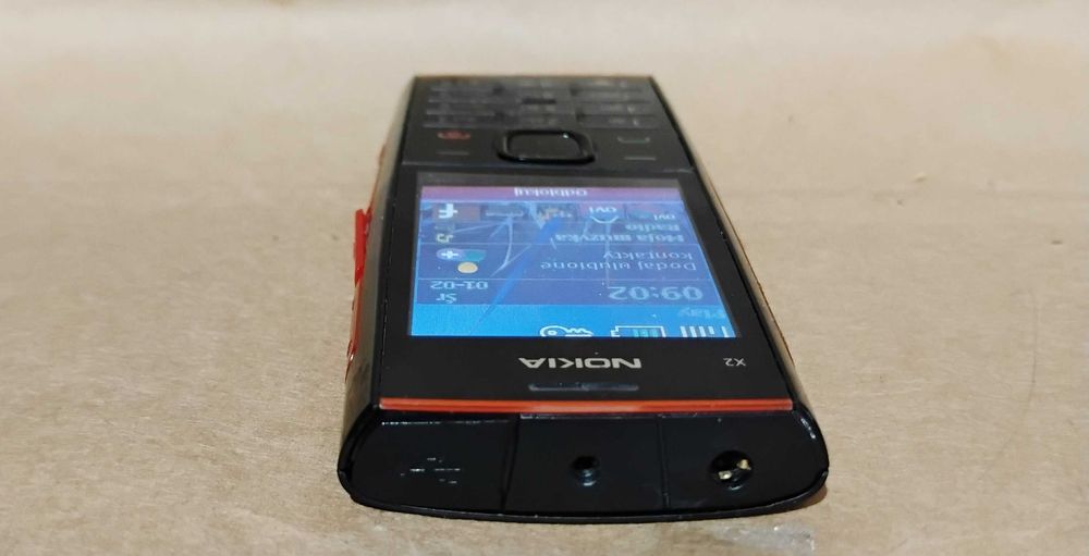 NOKIA  X2   rm-618  + ładowarka bez simlock dobry stan