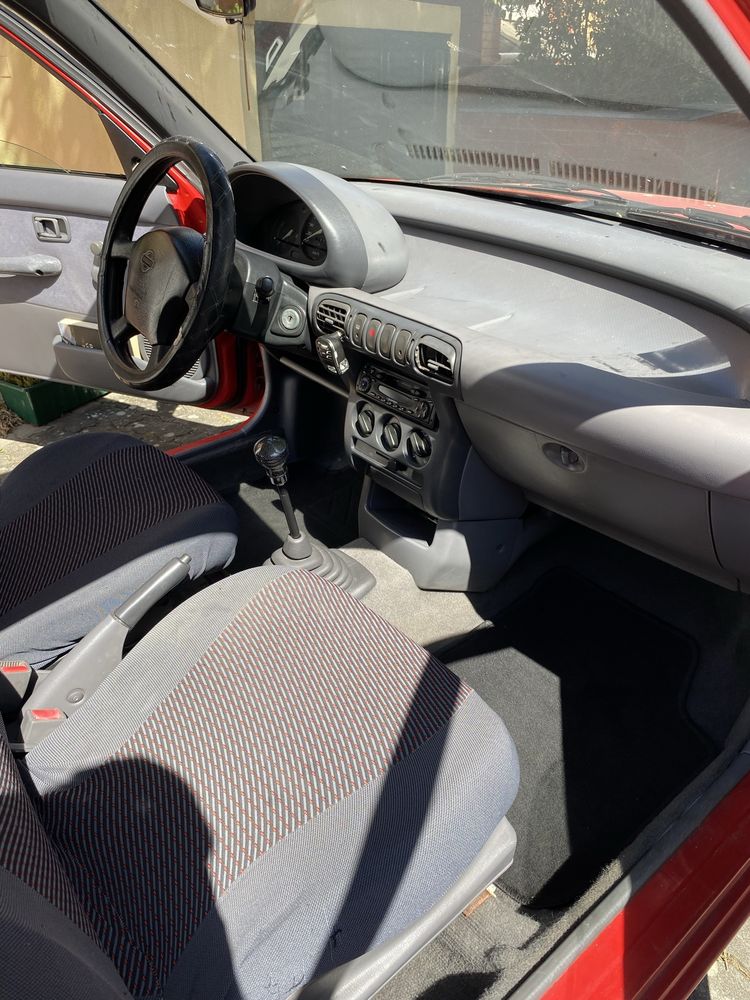 Nissan Micra 1.0 i LX 16 válvulas