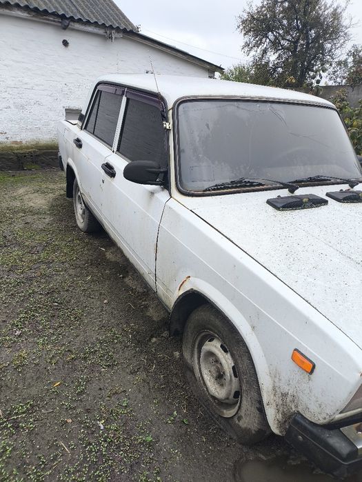 Продаю Жигулі 2107