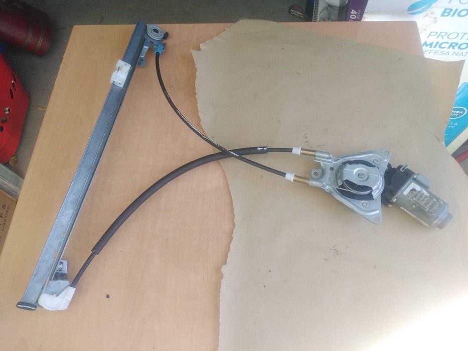 Elevador Elétrico Esquerdo 5P NOVO Peugeot 106/ Citroen Saxo
