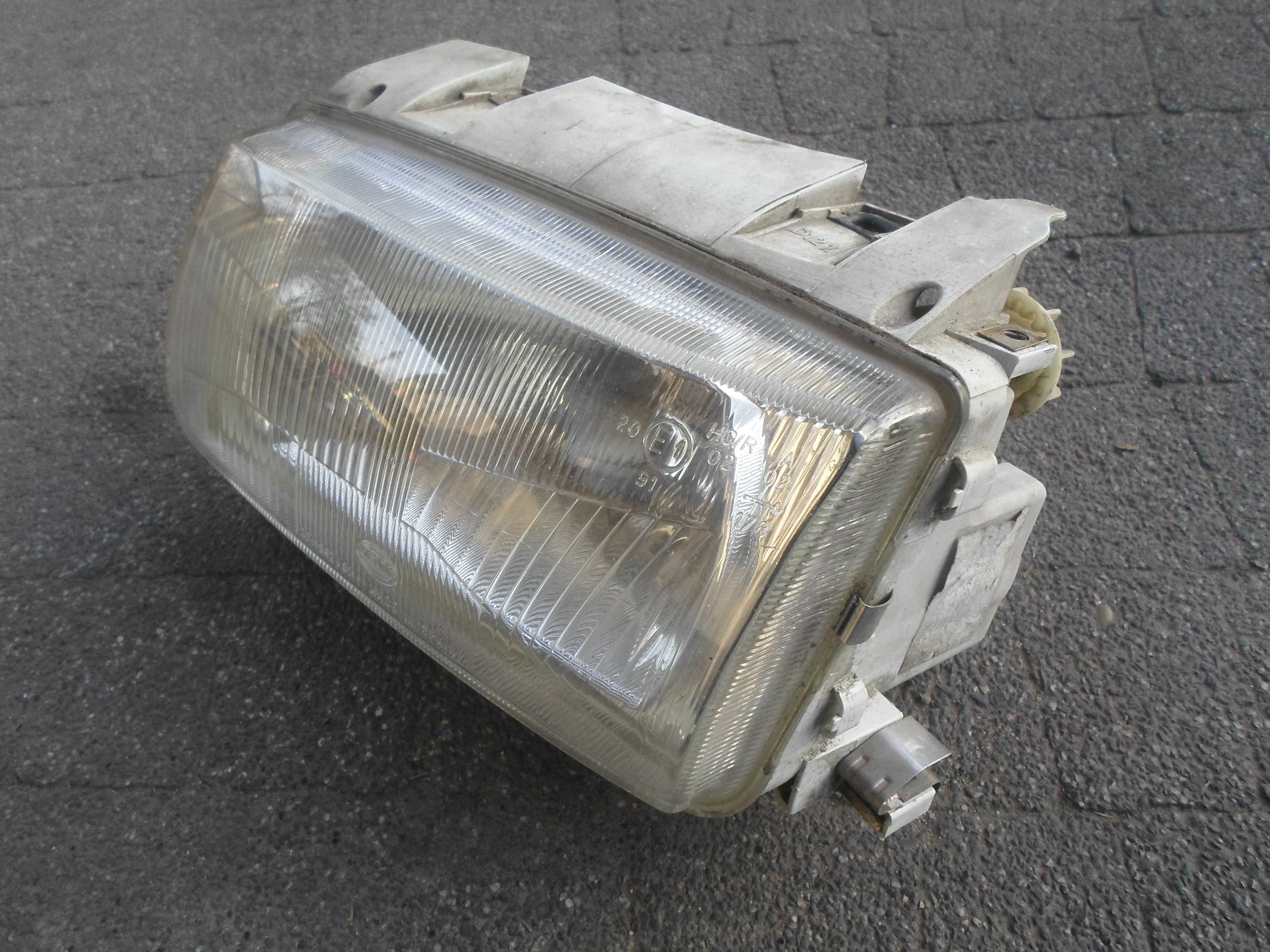 Lampa Vw Polo III 94-00 lewy przód Hella 6N