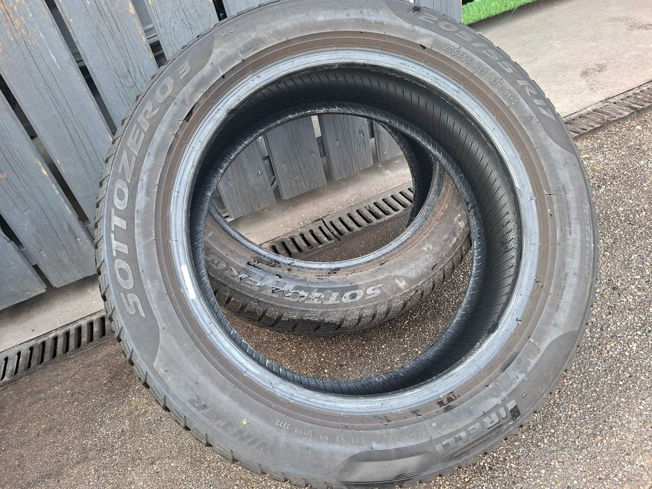 [Z13] 2xOPONY ZIMOWE 17'' 205/55R17 91H PIRELLI Sottozero 3.