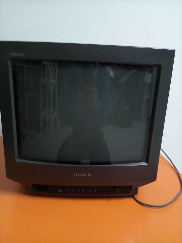 TV Sony em bom estado