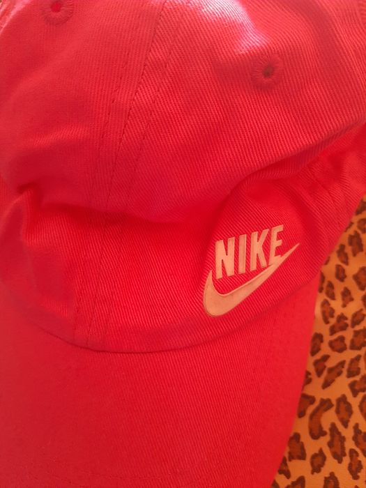 Bone novo nike novo sem etiqueta cor de rosa