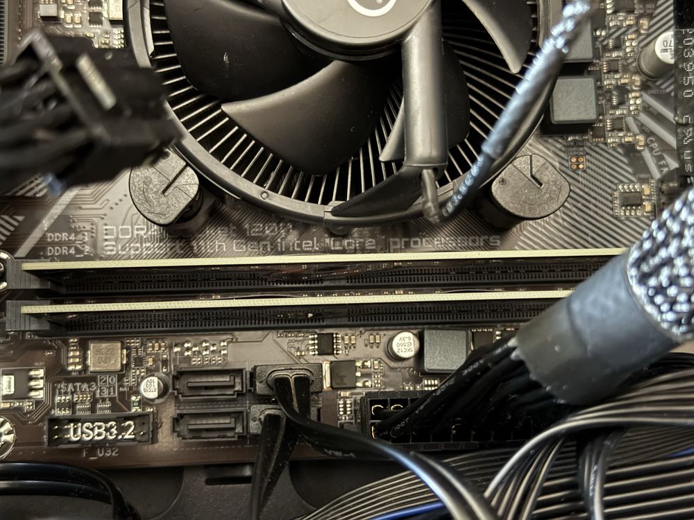 Komputer i3 10100f+gtx 500gb 16gb ddr4