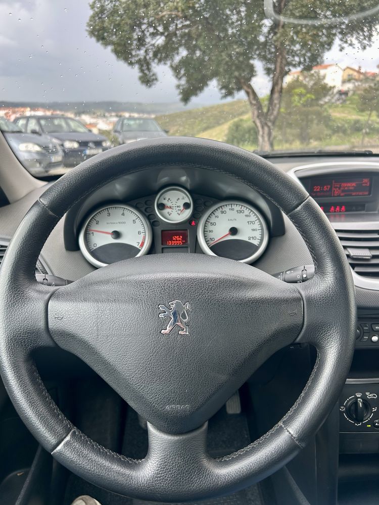 Peugeot 207 1.4i Open