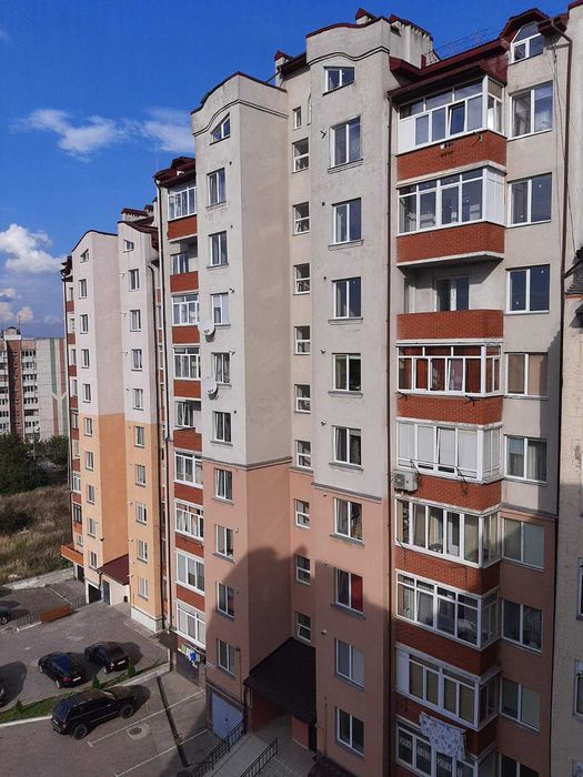 Продається 2 кімнатна квартира в новобудові ,сирець.