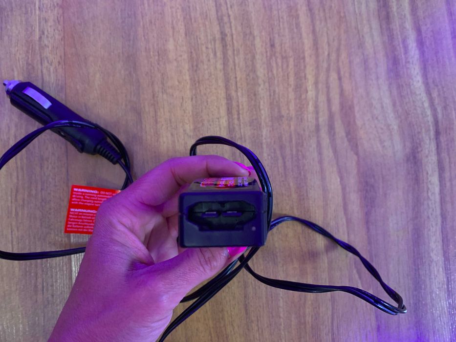 Traxxas: Ładowarka samochodowa 4A do NiMH 6 - 7S / 7,2 - 8,4V