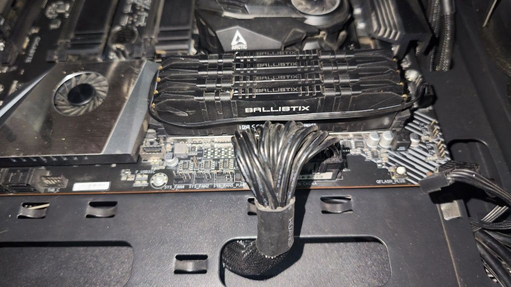 Комплект Ryzen 9 5900x  x 570 aorus pro 32 gb ddr 3600 mhz